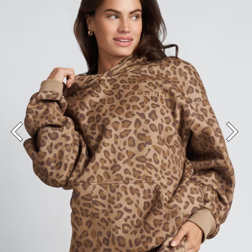 Comfrt Leopard Print Hoodie